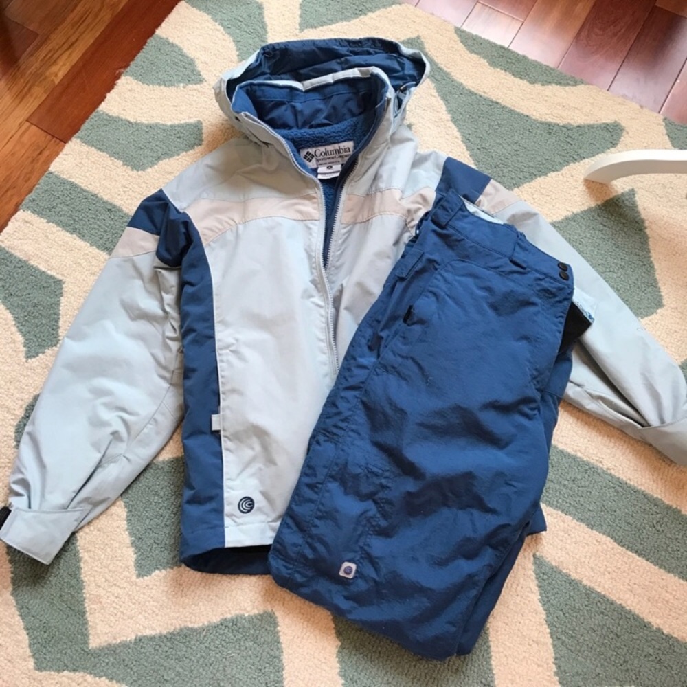 Columbia ski suit